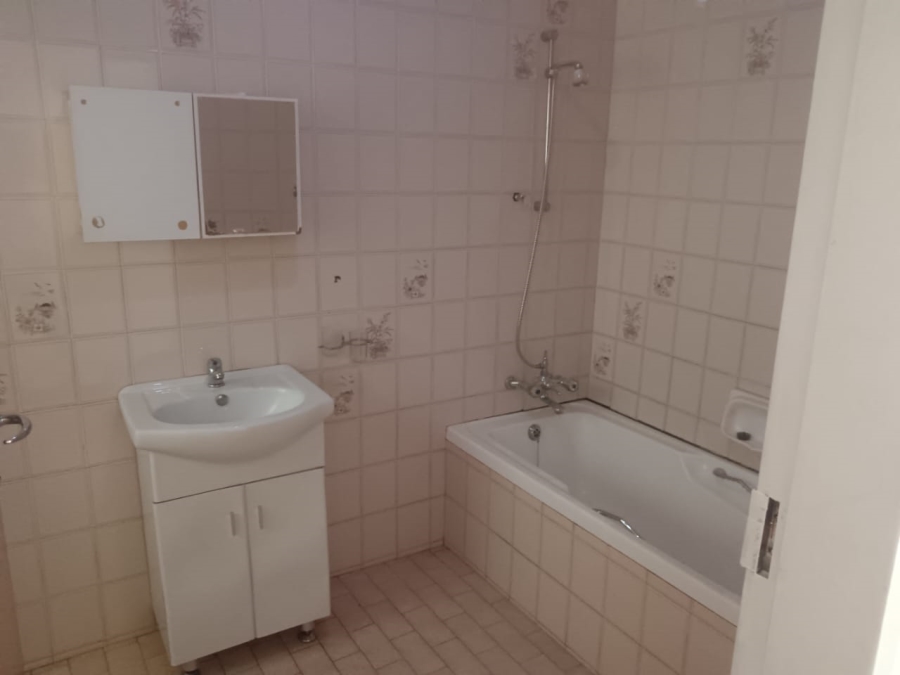3 Bedroom Property for Sale in Heuwelsig Northern Cape